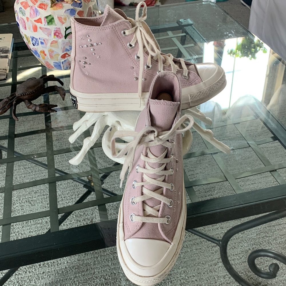 Pretty in Pink🩷Pearls & Studs Converse High-Top Sneakers👟Worn Once Size 6
